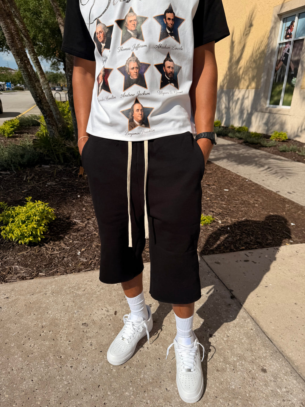 DEAD PRESIDENTS TEE