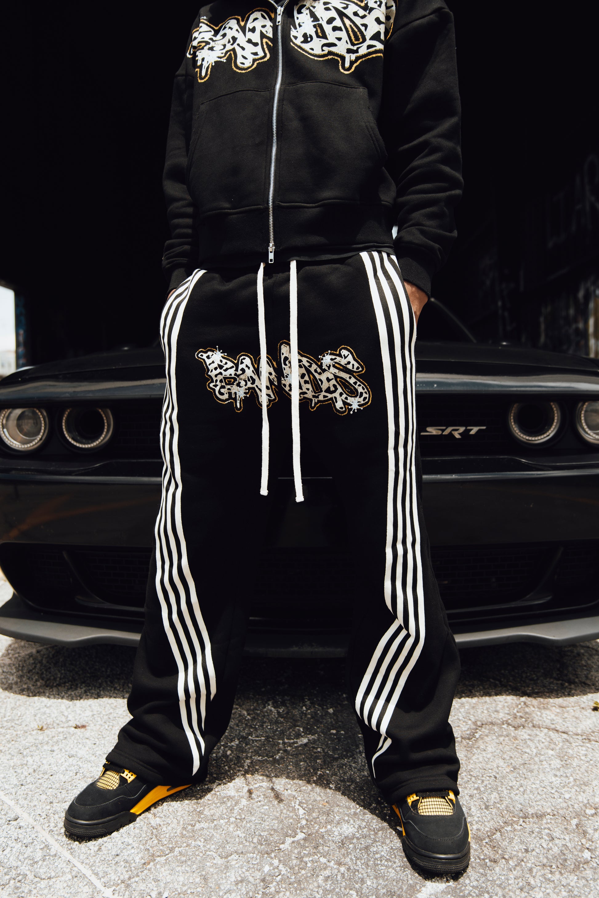 GRAFITTI SWEATPANTS (BLACK)