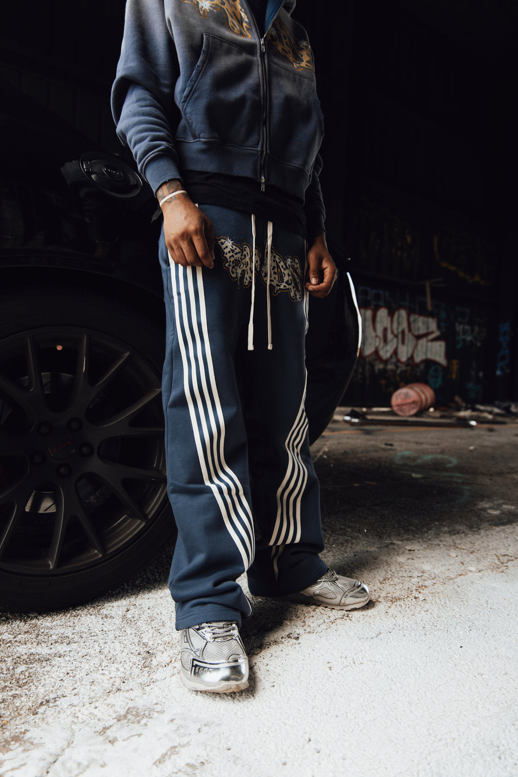 GRAFITTI SWEATPANTS (BLUE)